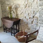 Vittoria Country House. La Depandance