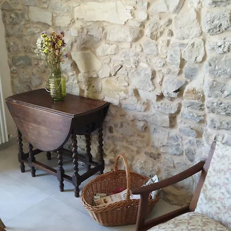 Vittoria Country House. La Depandance